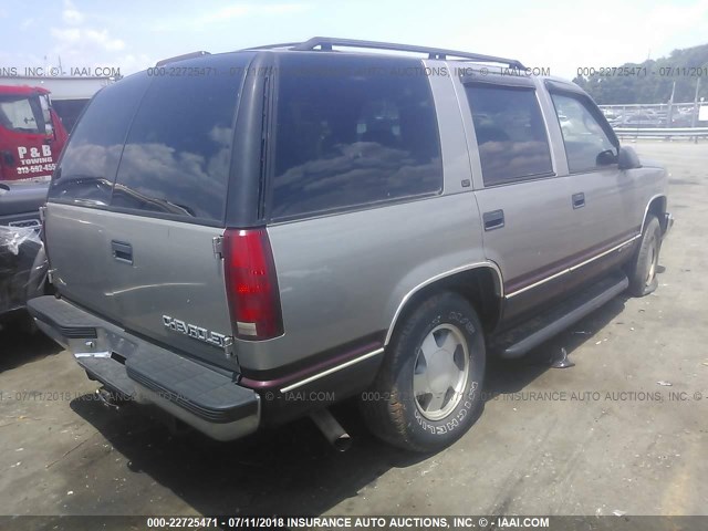 1GNEK13R3XJ371861 - 1999 CHEVROLET TAHOE K1500 SILVER photo 4