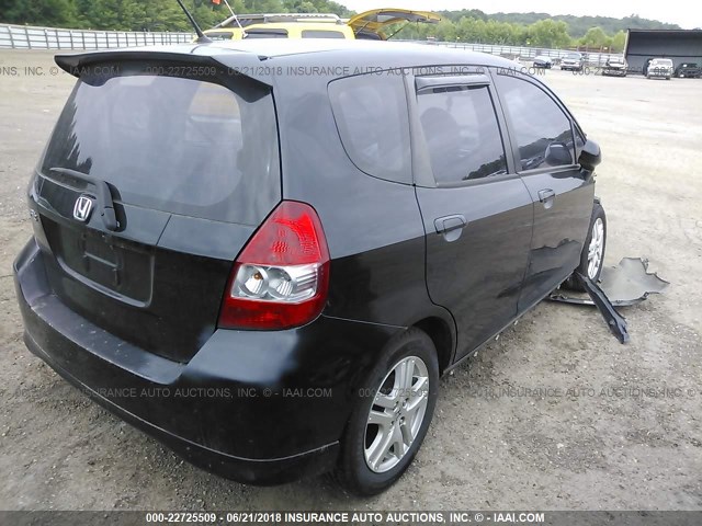 JHMGD38628S046621 - 2008 HONDA FIT SPORT შავი ფოტო 4