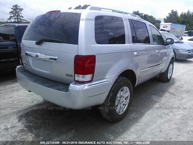 1A8HX58N88F130816 - 2008 CHRYSLER ASPEN LIMITED Argent photo 4