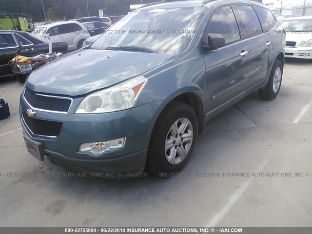 1GNEV13D79S162261 - 2009 CHEVROLET TRAVERSE LS GREEN photo 2