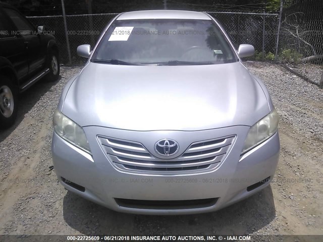 4T1BE46K98U229898 - 2008 TOYOTA CAMRY CE/LE/XLE/SE SILVER photo 6