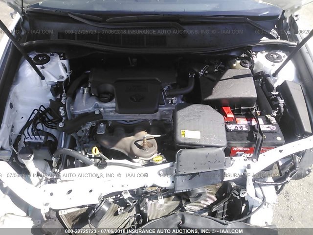 4T1BF1FK1CU529889 - 2012 TOYOTA CAMRY SE/LE/XLE WHITE photo 10