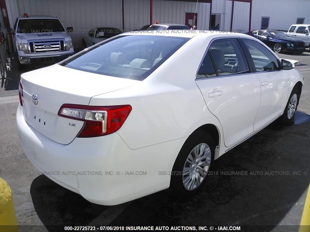 4T1BF1FK1CU529889 - 2012 TOYOTA CAMRY SE/LE/XLE WHITE photo 4