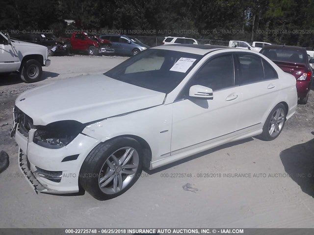 WDDGF4HB5CR217950 - 2012 MERCEDES-BENZ C 250 თეთრი ფოტო 2