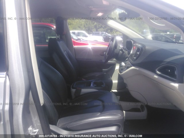 2C4RC1BGXHR687908 - 2017 CHRYSLER PACIFICA TOURING L ვერცხლისფერი ფოტო 5