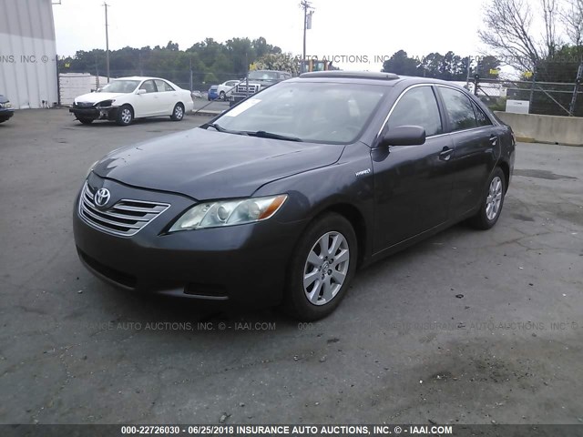 4T1BB46K57U019743 - 2007 TOYOTA CAMRY NEW GENERAT HYBRID GRAY photo 2