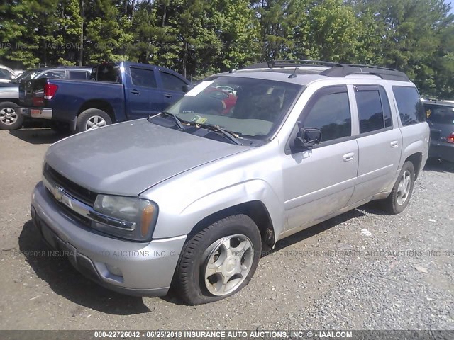 1GNET16S956173927 - 2005 CHEVROLET TRAILBLAZER EXT LS/EXT LT SILVER photo 2