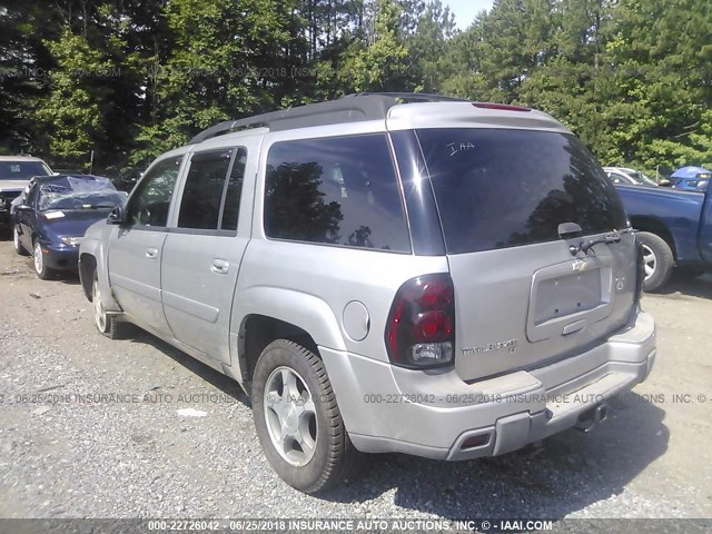 1GNET16S956173927 - 2005 CHEVROLET TRAILBLAZER EXT LS/EXT LT SILVER photo 3