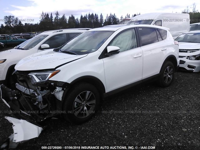2T3RFREV6JW751289 - 2018 TOYOTA RAV4 ADVENTURE/XLE WHITE photo 2