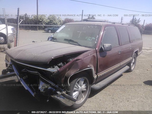 3GNEC16R5XG236505 - 1999 CHEVROLET SUBURBAN C1500 MAROON photo 2