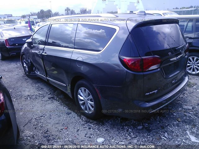 2C4RC1BGXJR152020 - 2018 CHRYSLER PACIFICA TOURING L GRAY photo 3