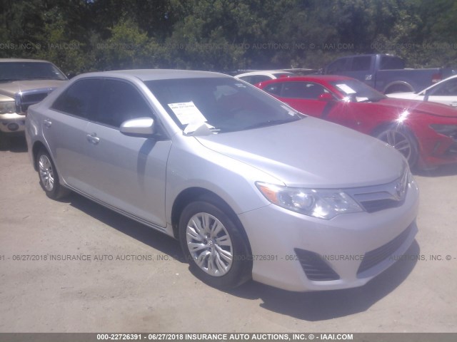 4T4BF1FK1DR332986 - 2013 TOYOTA CAMRY L/SE/LE/XLE SILVER photo 1