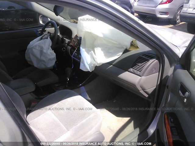 4T1BE30K33U732046 - 2003 TOYOTA CAMRY LE/XLE/SE ვერცხლისფერი ფოტო 5