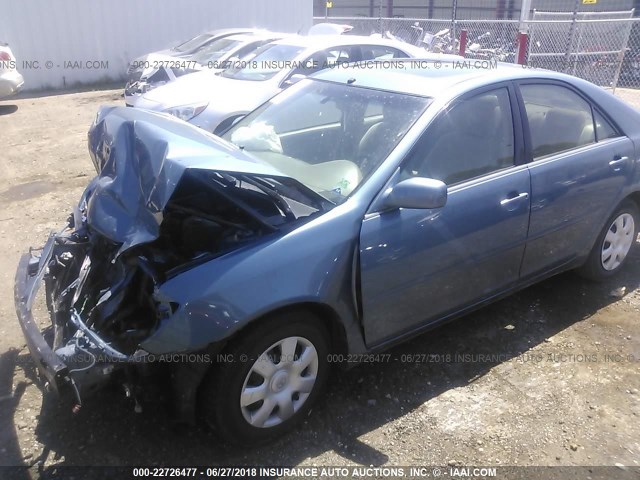 4T1BE32K83U777657 - 2003 TOYOTA CAMRY LE/XLE/SE 蓝色 照片 2
