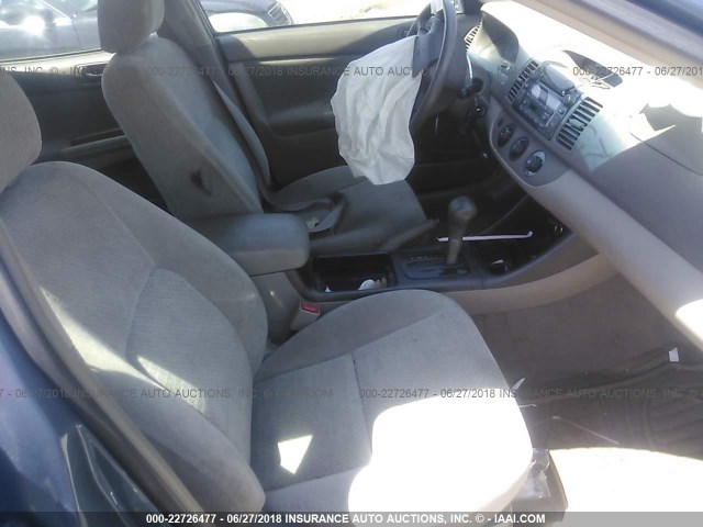 4T1BE32K83U777657 - 2003 TOYOTA CAMRY LE/XLE/SE 蓝色 照片 5