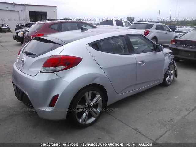 KMHTC6ADXCU030964 - 2012 HYUNDAI VELOSTER SILVER photo 4