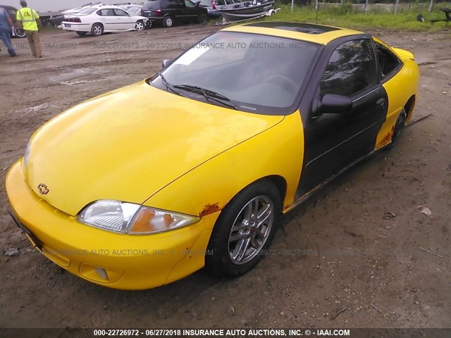 1G1JH12F827432746 - 2002 CHEVROLET CAVALIER LS SPORT YELLOW photo 2