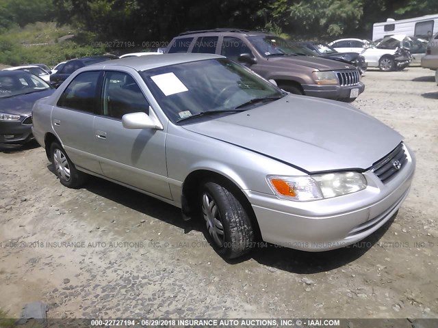 4T1BG22K21U865931 - 2001 TOYOTA CAMRY CE/LE/XLE SILVER photo 1