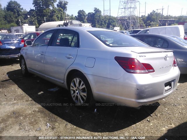 4T1BK36B38U294409 - 2008 TOYOTA AVALON XL/XLS/TOURING/LIMITED SILVER photo 3