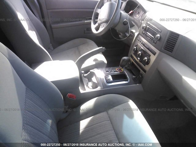 1J8HR48P27C585960 - 2007 JEEP GRAND CHEROKEE LAREDO/COLUMBIA/FREEDOM 黑色 照片 5