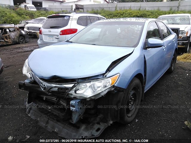4T4BF1FK2ER337616 - 2014 TOYOTA CAMRY L/SE/LE/XLE Mavi foto 2