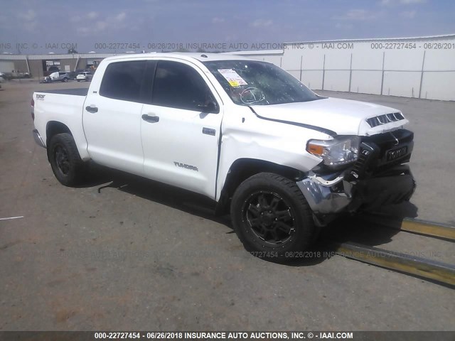 5TFEY5F19FX181658 - 2015 TOYOTA TUNDRA CREWMAX SR5 WHITE photo 1