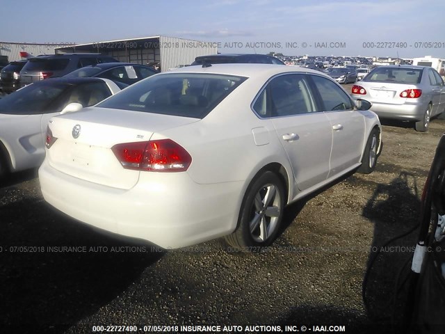 1VWBP7A33CC084207 - 2012 VOLKSWAGEN PASSAT SE WHITE photo 4