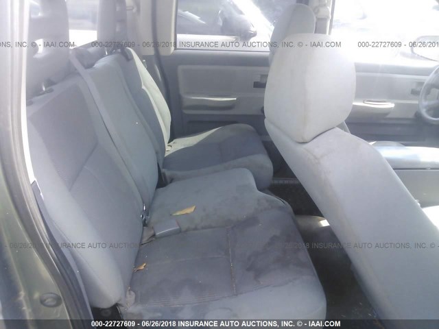 1D7HE28N65S223905 - 2005 DODGE DAKOTA QUAD/ST GRAY photo 8