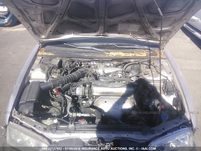 1HGCD5607VA050306 - 1997 HONDA ACCORD SE SILVER photo 10