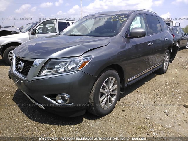 5N1AR2MN5FC700210 - 2015 NISSAN PATHFINDER S/SV/SL/PLATINUM 灰色 照片 2