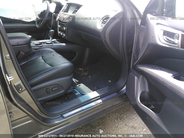 5N1AR2MN5FC700210 - 2015 NISSAN PATHFINDER S/SV/SL/PLATINUM 灰色 照片 5