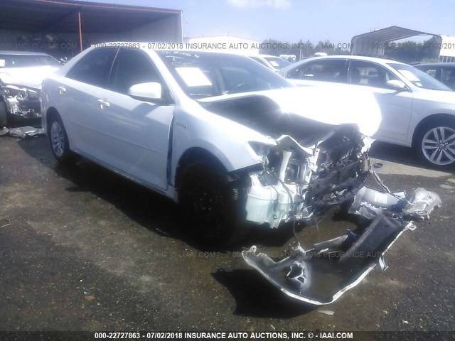 4T1BD1FK8CU021408 - 2012 TOYOTA CAMRY HYBRID/LE/XLE 白色 照片 1