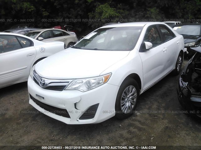 4T1BF1FKXDU658554 - 2013 TOYOTA CAMRY L/SE/LE/XLE Ağ foto 2