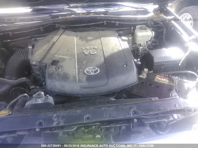 3TMLU4EN2DM107633 - 2013 TOYOTA TACOMA DOUBLE CAB ნაცრისფერი ფოტო 10