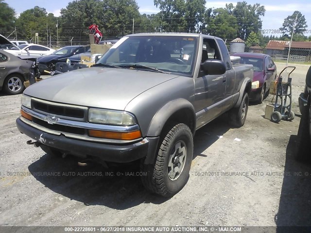 1GCCT19W7X8209166 - 1999 CHEVROLET S TRUCK S10 GRAY photo 2