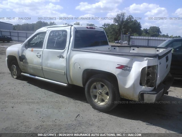 3GCEK13M77G502417 - 2007 CHEVROLET SILVERADO K1500 CREW CAB WHITE photo 3