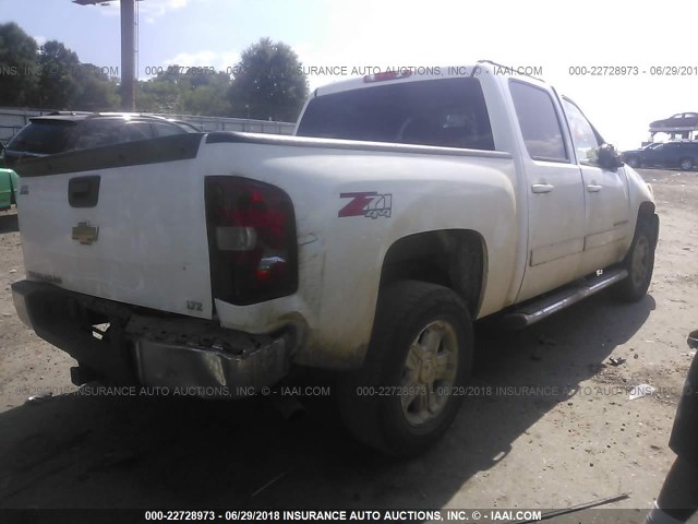 3GCEK13M77G502417 - 2007 CHEVROLET SILVERADO K1500 CREW CAB WHITE photo 4