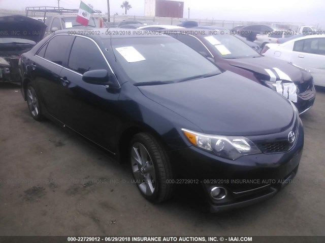 4T1BF1FK3DU285194 - 2013 TOYOTA CAMRY L/SE/LE/XLE 灰色 照片 1