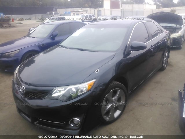 4T1BF1FK3DU285194 - 2013 TOYOTA CAMRY L/SE/LE/XLE 灰色 照片 2