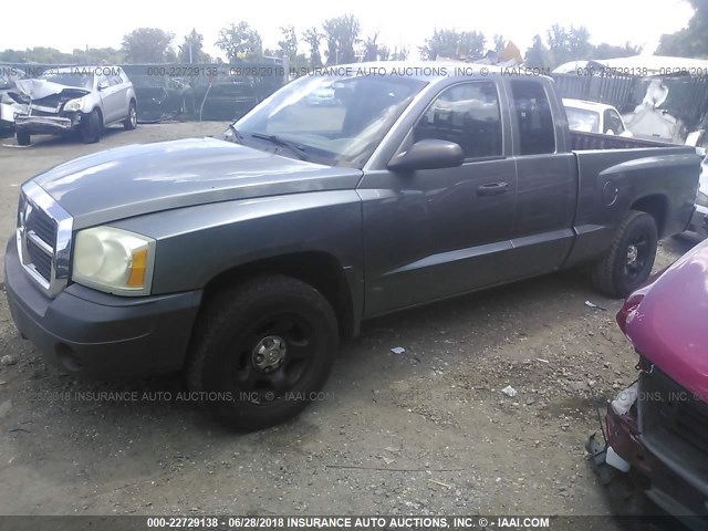 1D7HE22K45S180517 - 2005 DODGE DAKOTA ST GRAY photo 2