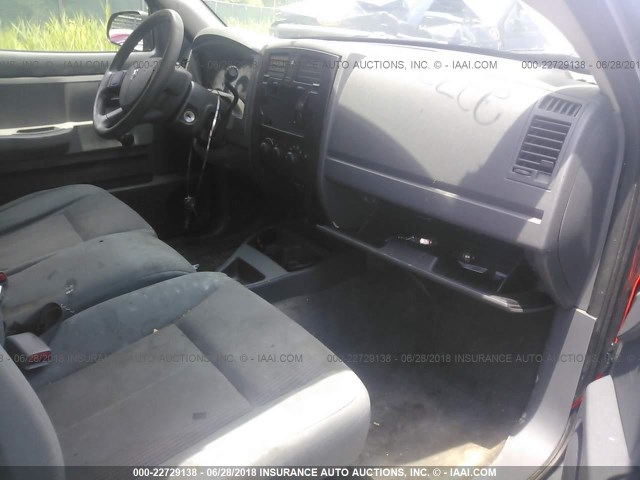 1D7HE22K45S180517 - 2005 DODGE DAKOTA ST GRAY photo 5