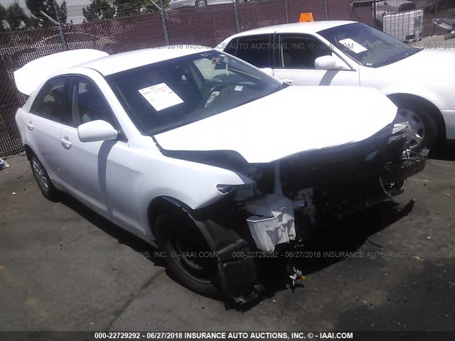 4T1BE46K17U520717 - 2007 TOYOTA CAMRY NEW GENERAT CE/LE/XLE/SE WHITE photo 1