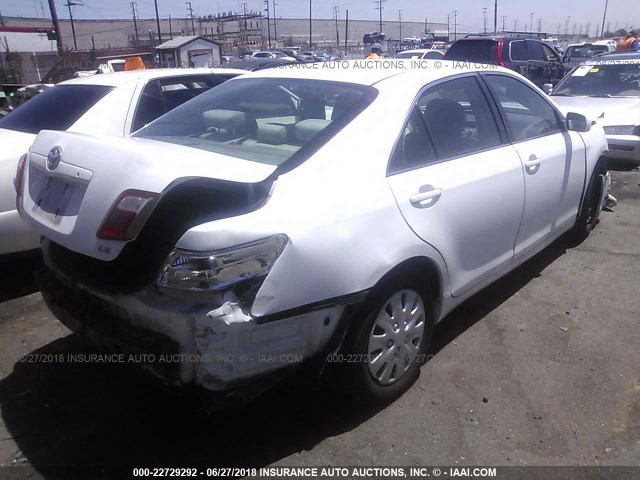 4T1BE46K17U520717 - 2007 TOYOTA CAMRY NEW GENERAT CE/LE/XLE/SE WHITE photo 4