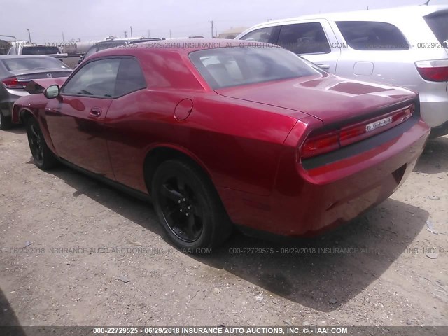 2B3CJ4DV0AH102842 - 2010 DODGE CHALLENGER SE RED photo 3