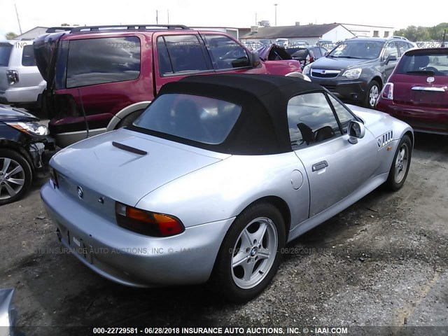 4USCH7326VLE04287 - 1997 BMW Z3 1.9 SILVER photo 4