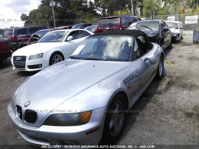 4USCH7326VLE04287 - 1997 BMW Z3 1.9 Արծաթագույն լուսանկար 6