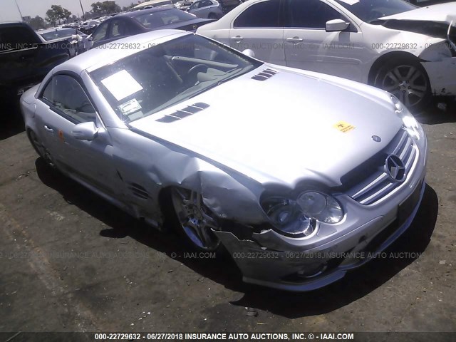 WDBSK71F37F124719 - 2007 MERCEDES-BENZ SL 550 SILVER photo 1