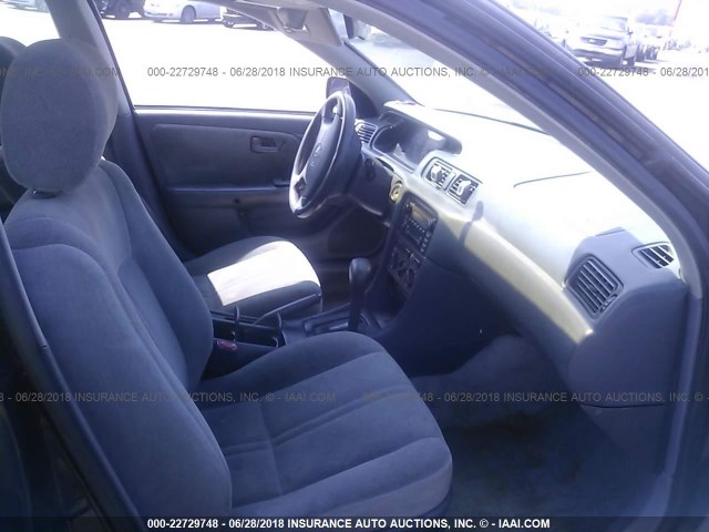 4T1BG22K7YU689260 - 2000 TOYOTA CAMRY CE/LE/XLE GRAY photo 5