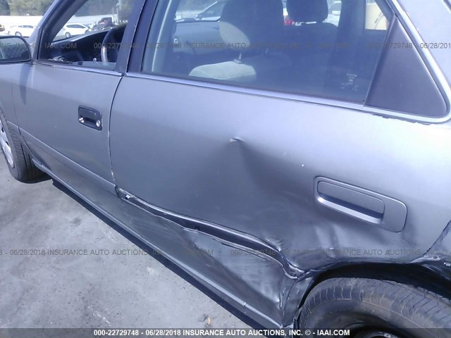 4T1BG22K7YU689260 - 2000 TOYOTA CAMRY CE/LE/XLE GRAY photo 6