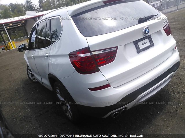 5UXWX9C5XH0T10345 - 2017 BMW X3 XDRIVE28I WHITE photo 3